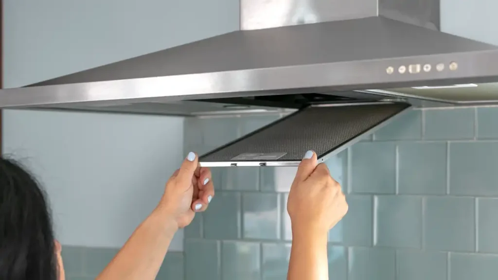 Filtres de hotte : quand les changer et comment choisir ? (guide complet 2026)